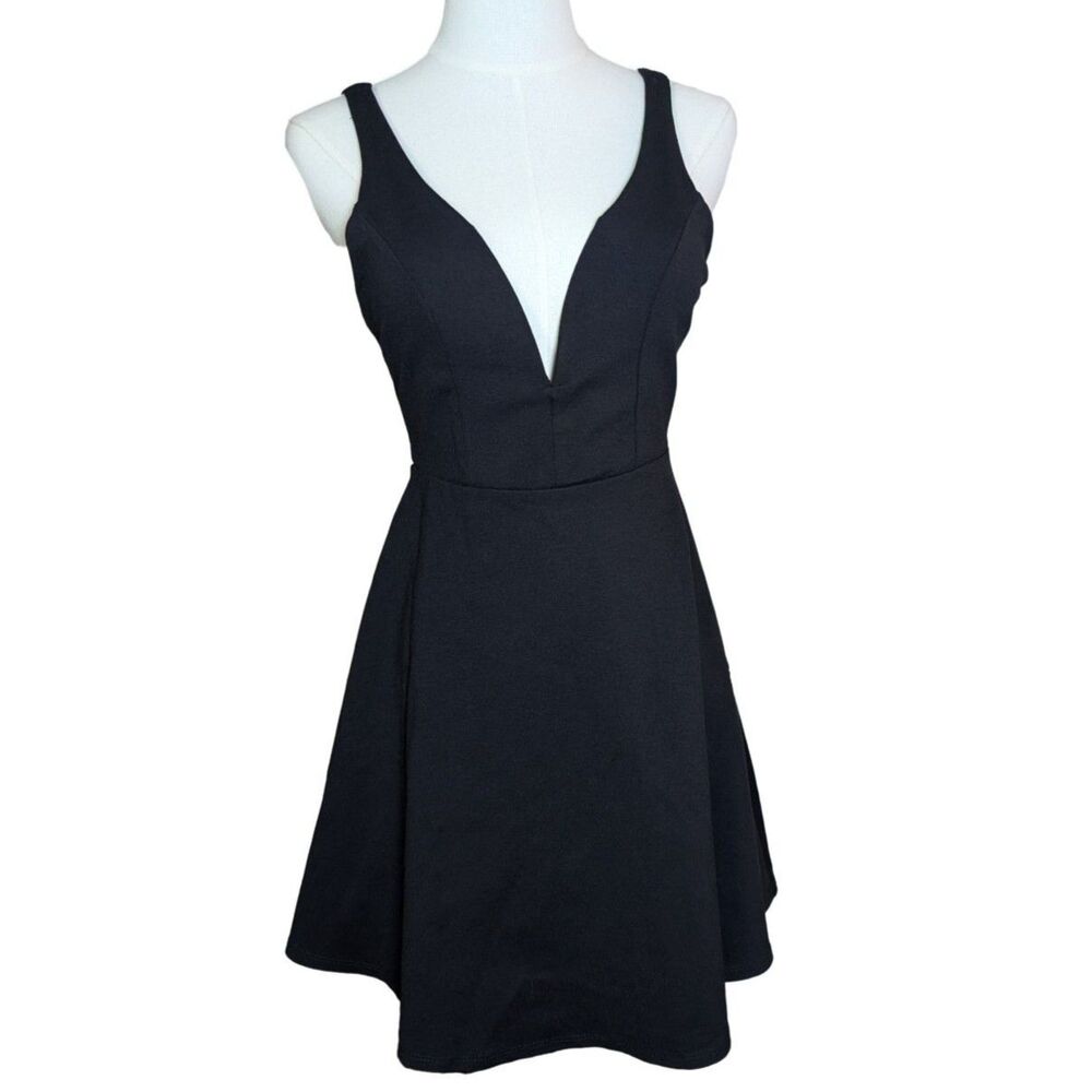 Lulus Black Plunge V Neck Fit & Flare Mini Dress Strappy Back NWT Size XS